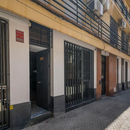 La Puerta Del Cielo Apartment Seville Exterior photo